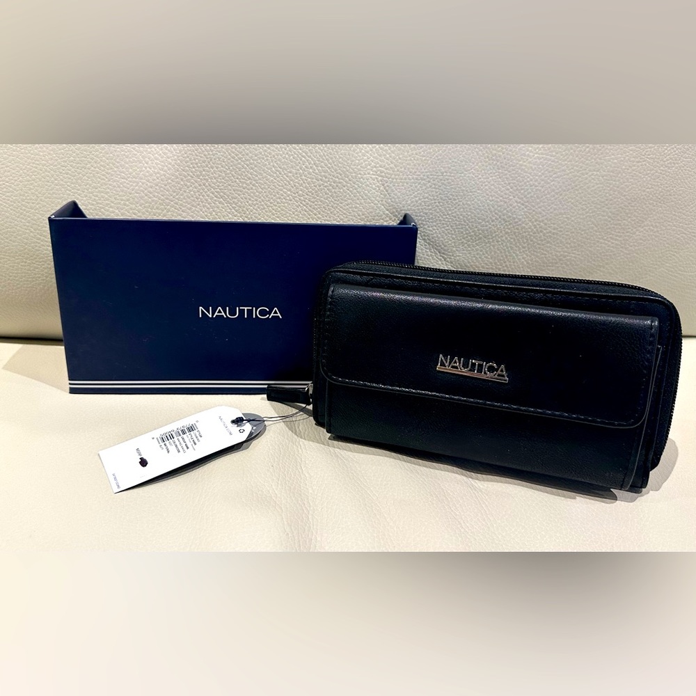 NAUTICA Wallet Organizer